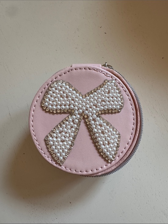 Target Home Other - Pink Pearl Bow Round Travel Jewelry Case with Zipper